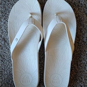 Reef Women's Cream Sandals